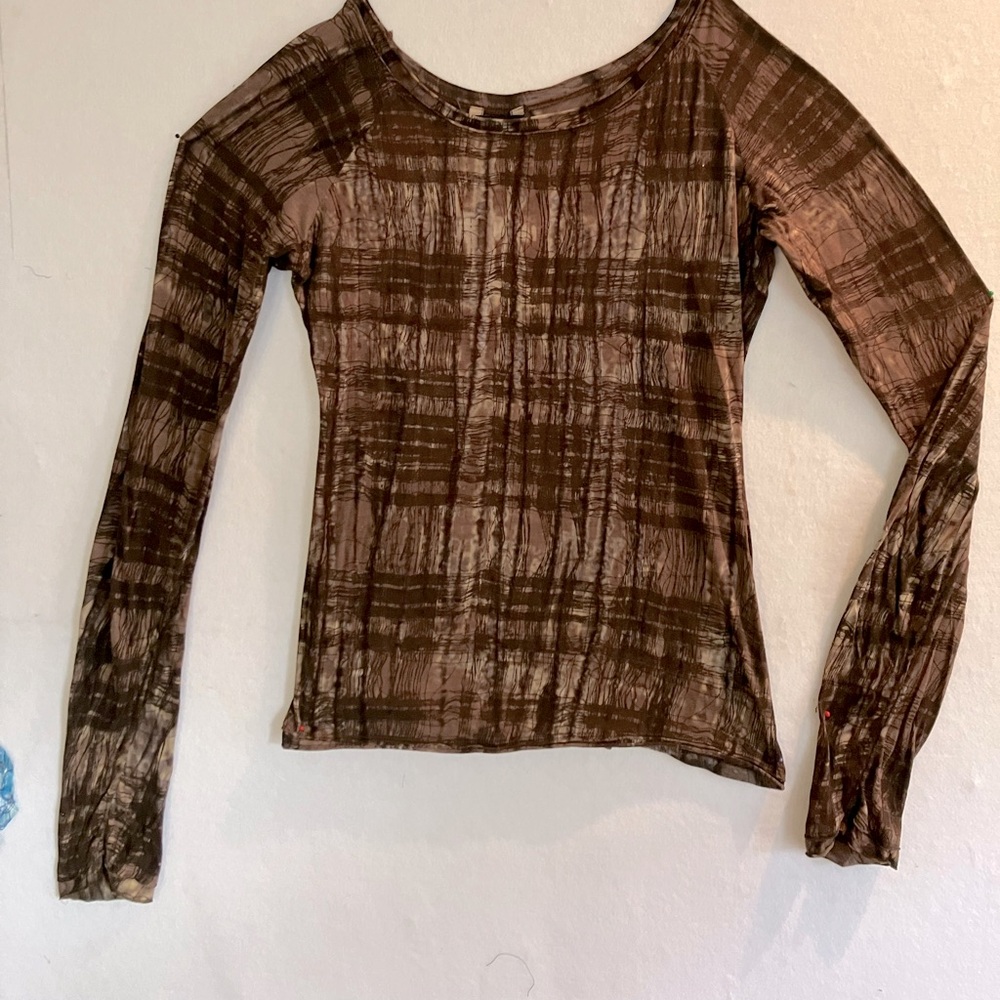 Dunia boho long sleeve tee size M